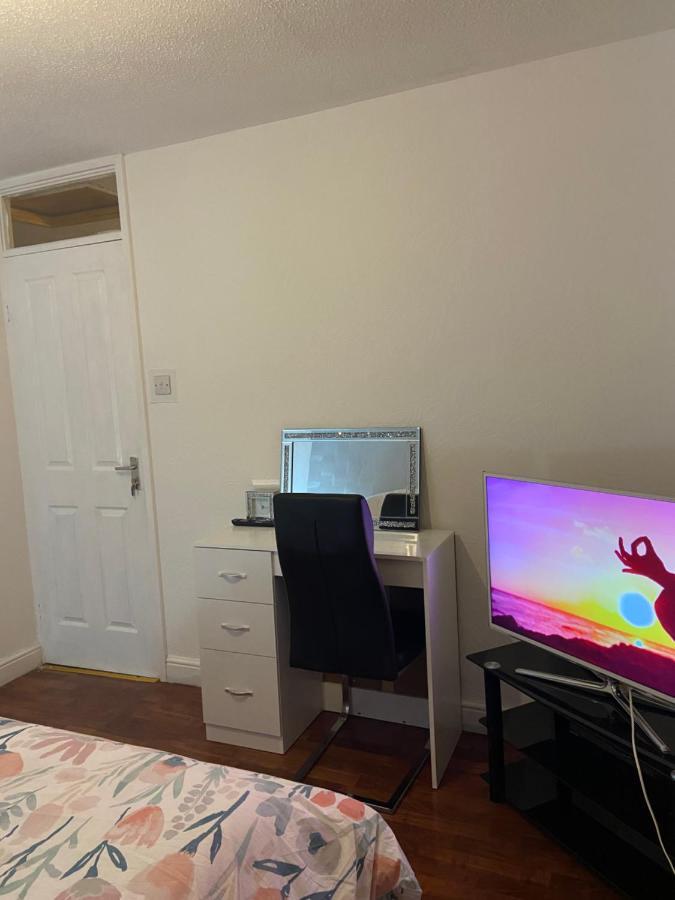 King Room In Warrington Exterior foto